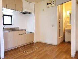 �y���ԁE���r���O�z�@�������������k����������