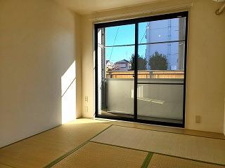 �y�����E���r���O�z�@