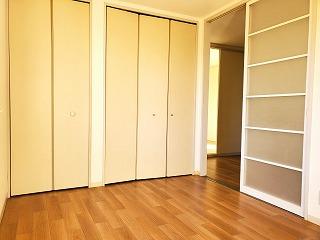 �y�����E���r���O�z�@