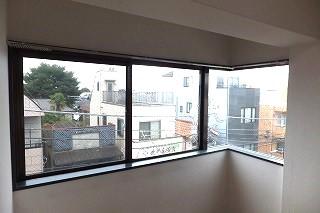 �y�����E���r���O�z�@�������������ߖ��邢�����ł���