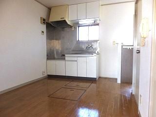 �y���ԁE���r���O�z�@��DK6����