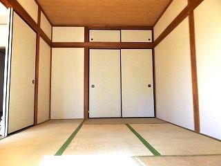 �y�����E���r���O�z�@