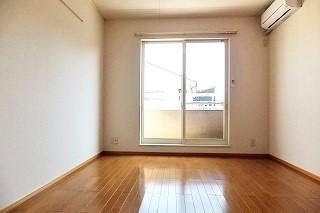 �y���ԁE���r���O�z�@���L�߂̗m���ŗ���������ԁ�