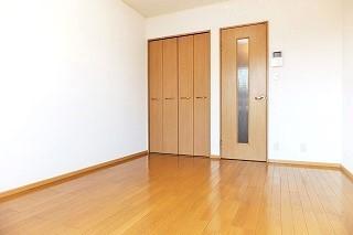 �y�����E���r���O�z�@