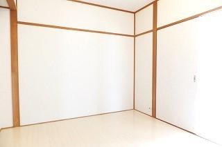 �y�����E���r���O�z�@