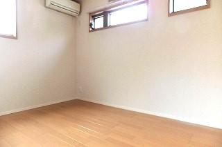 �y�����E���r���O�z�@���m��3.5�`4.5����