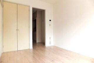 �y���ԁE���r���O�z�@