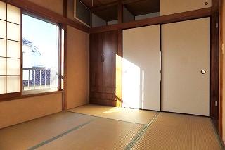 �y�����E���r���O�z�@