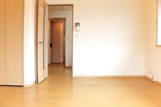 �y���ԁE���r���O�z�@