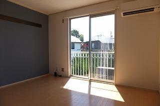 �y���ԁE���r���O�z�@