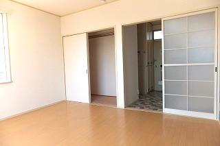 �y�����E���r���O�z�@