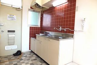 �y�����E���r���O�z�@