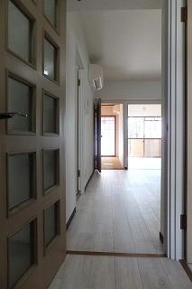 �y���ԁE���r���O�z�@