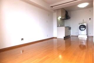 �y���ԁE���r���O�z�@