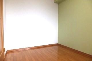 �y�����E���r���O�z�@