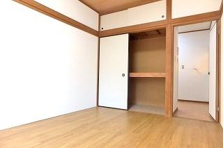 �y�����E���r���O�z�@���Â��ȏZ��X�̒��Ȃ̂ŗ��������ĉ߂����܂���