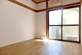 �y�����E���r���O�z�@���w�����񊽌}�ł���