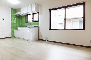 �y���ԁE���r���O�z�@��DK�̗l�q��