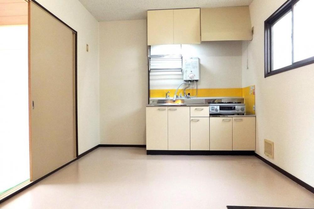 �y���ԁE���r���O�z�@��2DK��