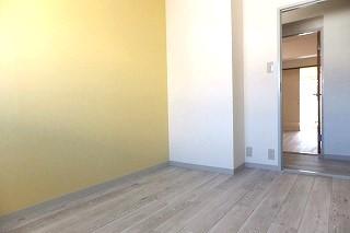 �y�����E���r���O�z�@