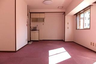 �y���ԁE���r���O�z�@