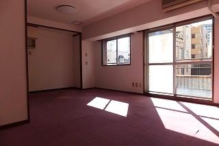 �y���ԁE���r���O�z�@